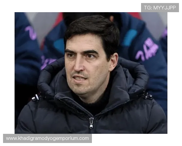 伯恩茅斯经理伊劳拉近期带队表现稳健，球队竞争力持续提升